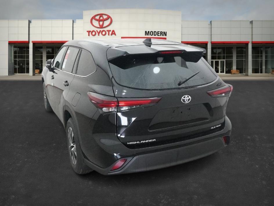 new 2026 Toyota Highlander car, priced at $48,116