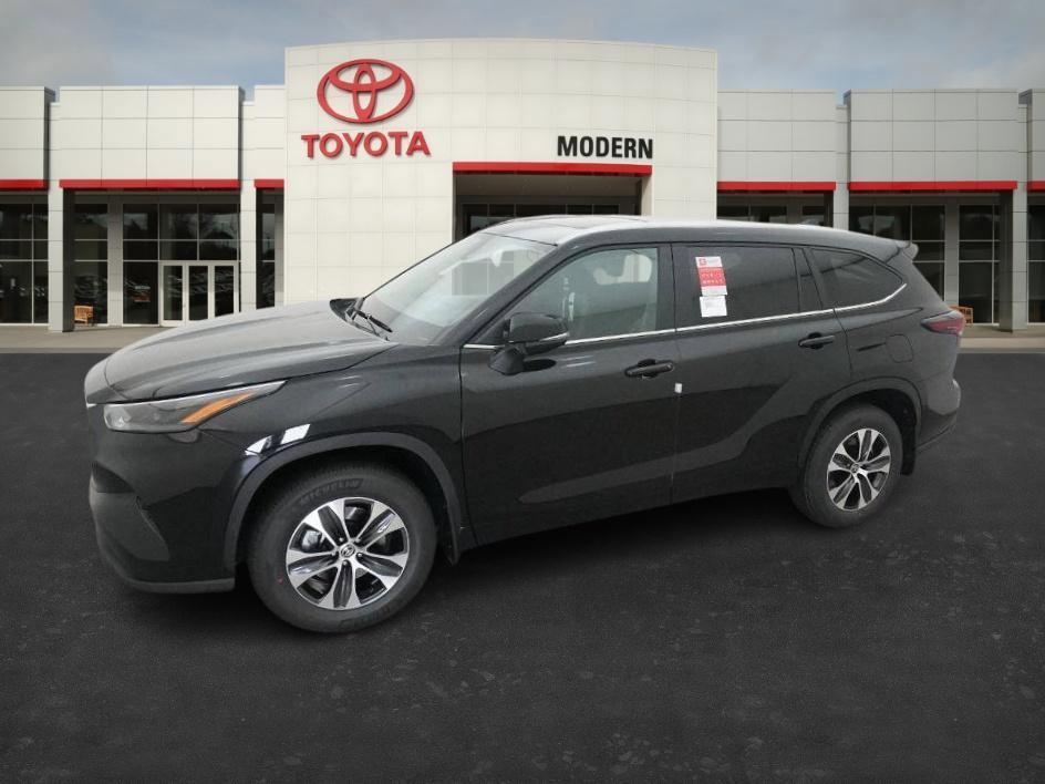 new 2026 Toyota Highlander car, priced at $48,116