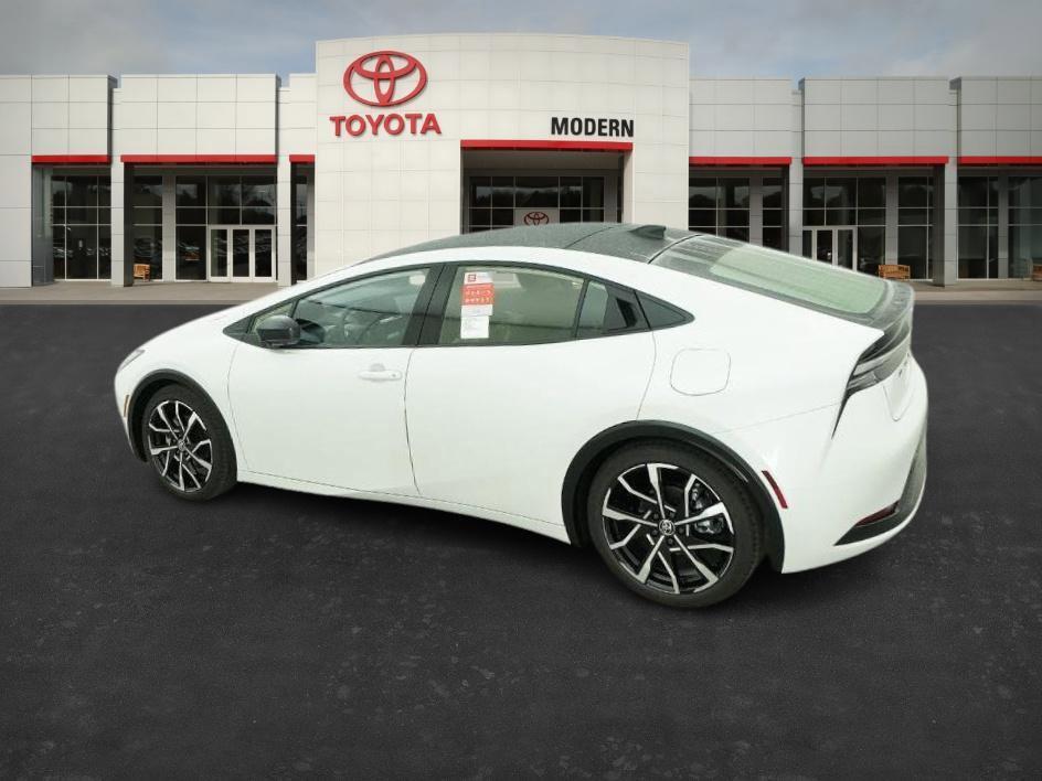 new 2026 Toyota Prius Plug-In Hybrid car, priced at $44,629