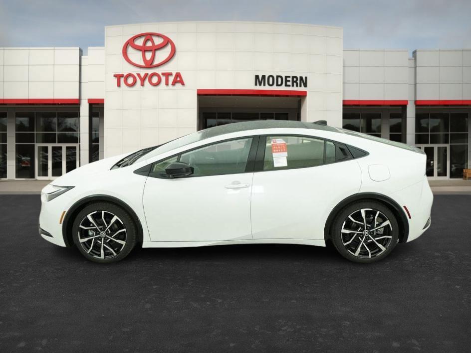 new 2026 Toyota Prius Plug-In Hybrid car, priced at $44,629