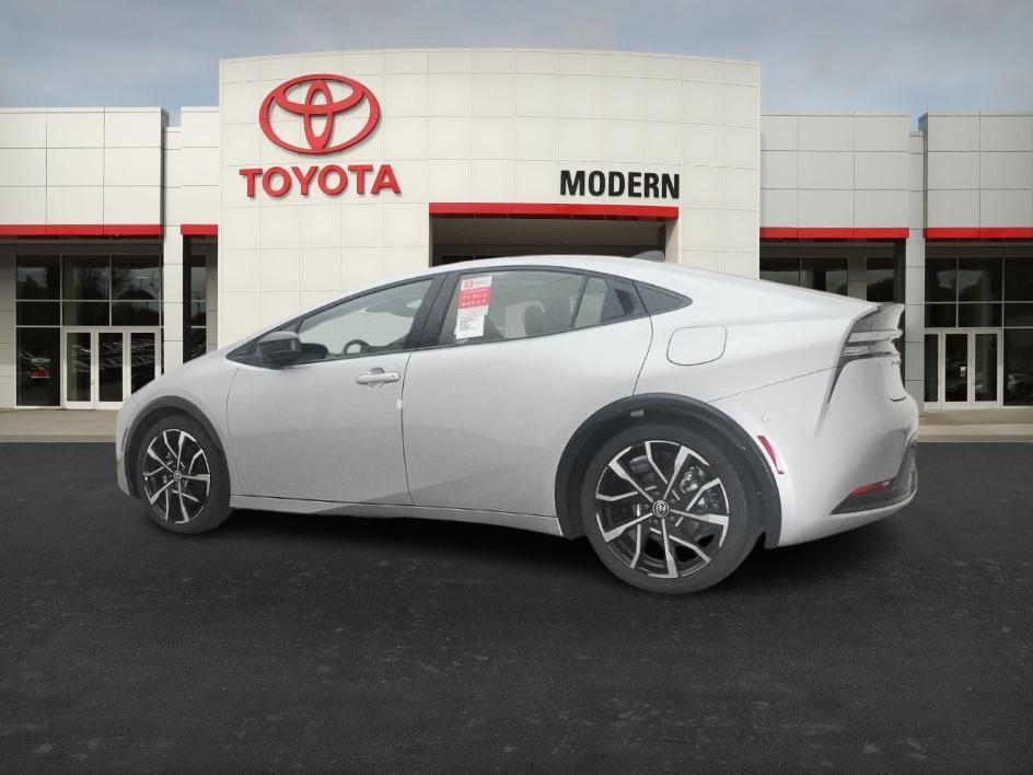 new 2026 Toyota Prius Plug-In Hybrid car, priced at $44,199