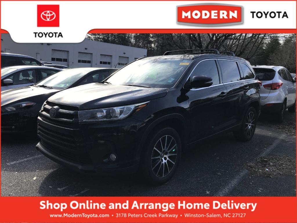 used 2018 Toyota Highlander car, priced at $22,486