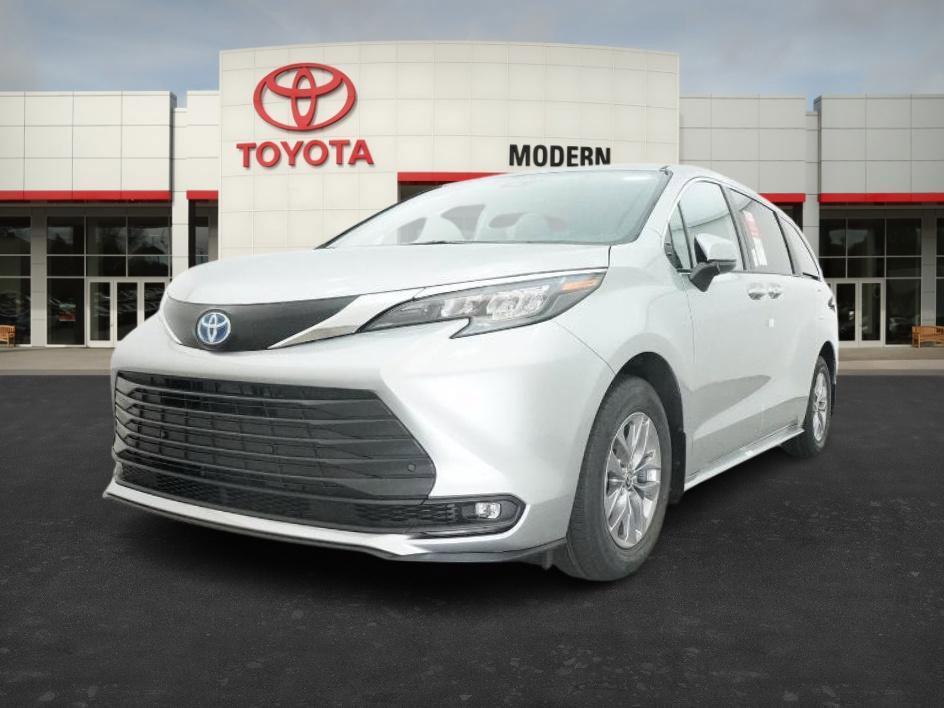new 2025 Toyota Sienna car, priced at $46,662