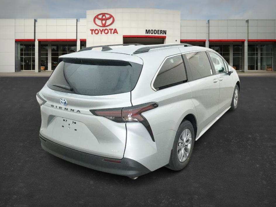 new 2025 Toyota Sienna car, priced at $46,662
