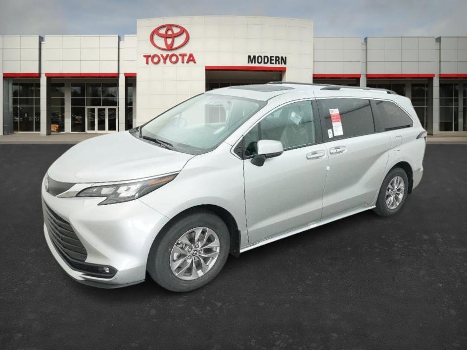 new 2025 Toyota Sienna car, priced at $46,662