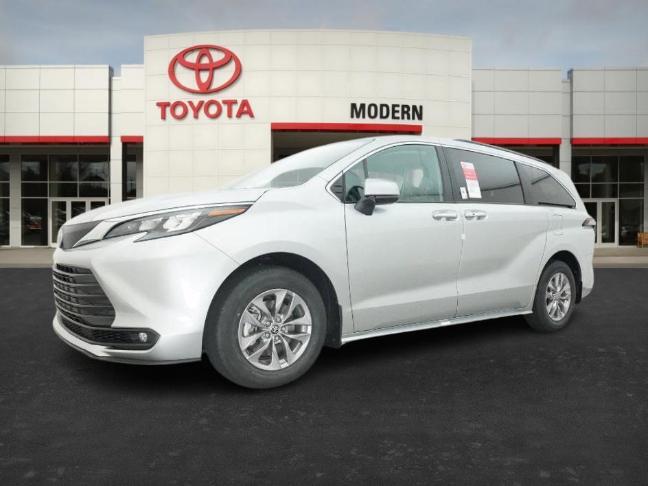new 2025 Toyota Sienna car, priced at $46,662