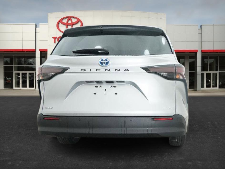 new 2025 Toyota Sienna car, priced at $46,662