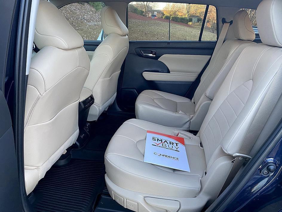 used 2023 Toyota Highlander car, priced at $37,450