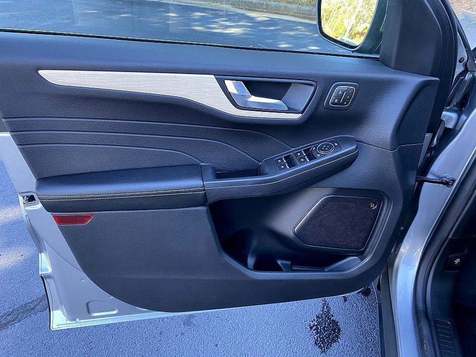 used 2022 Ford Escape car, priced at $21,748