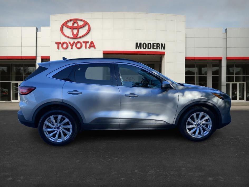 used 2022 Ford Escape car, priced at $21,748