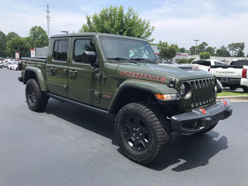 used 2023 Jeep Gladiator car, priced at $40,479