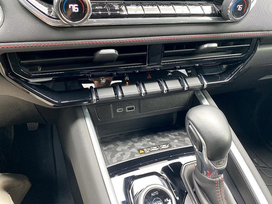 used 2024 Chevrolet Colorado car, priced at $38,880