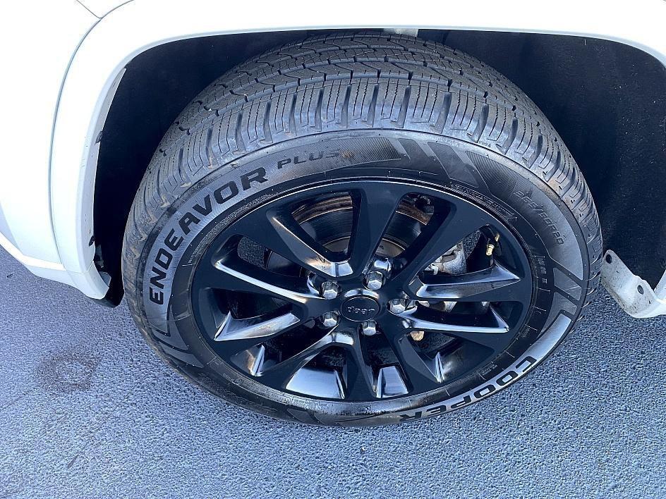 used 2020 Jeep Grand Cherokee car, priced at $20,436