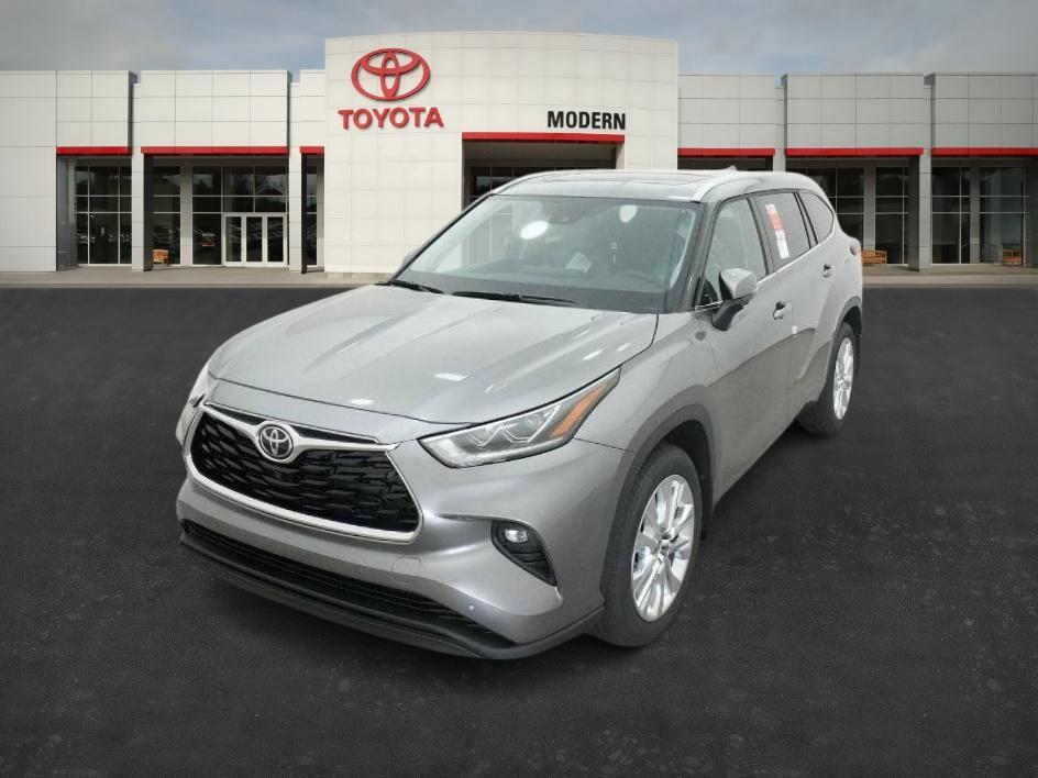 new 2026 Toyota Highlander car, priced at $53,896