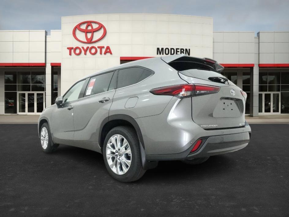 new 2026 Toyota Highlander car, priced at $53,896