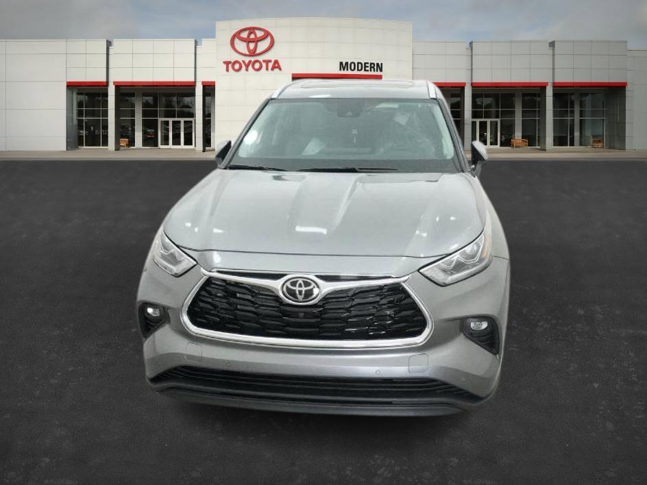 new 2026 Toyota Highlander car, priced at $53,896