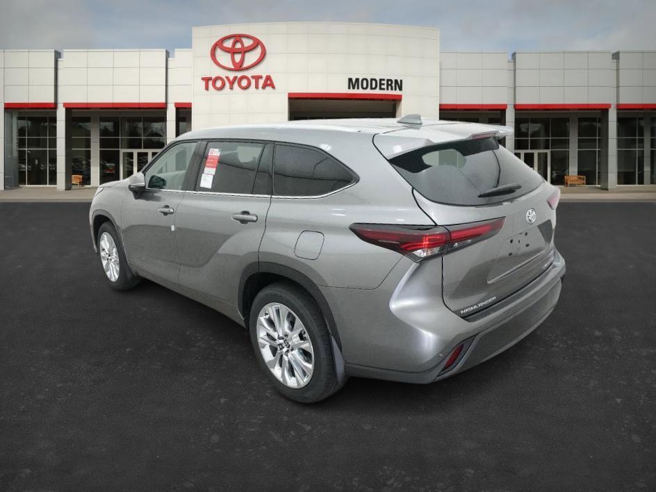 new 2026 Toyota Highlander car, priced at $53,896