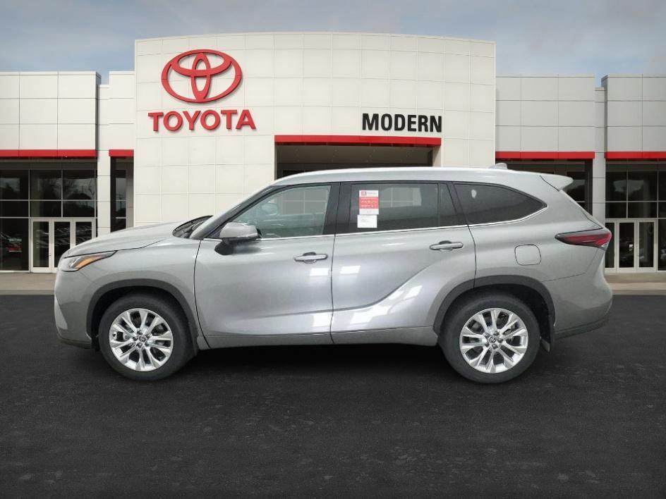 new 2026 Toyota Highlander car, priced at $53,896