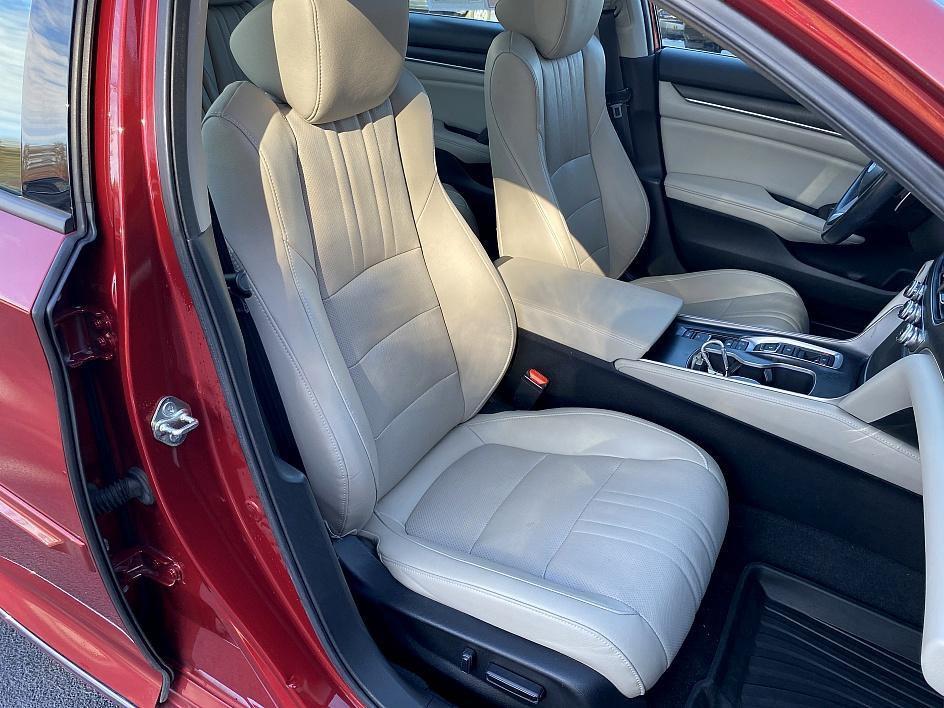 used 2020 Honda Accord Hybrid car, priced at $21,360