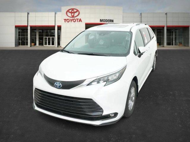 new 2025 Toyota Sienna car, priced at $47,137