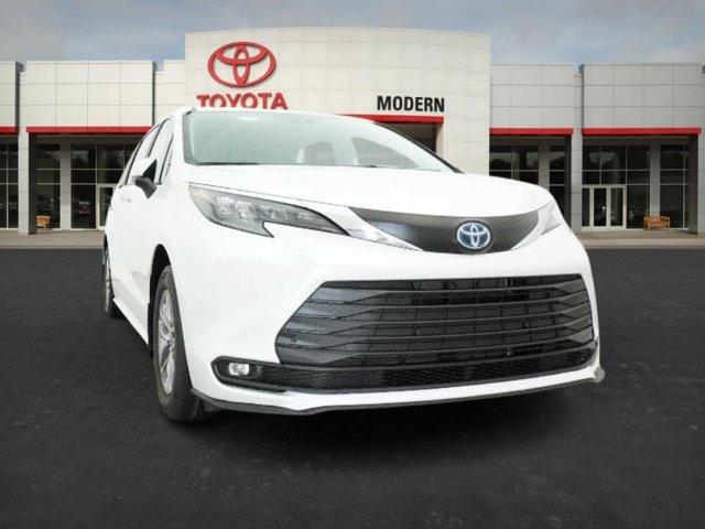 new 2025 Toyota Sienna car, priced at $47,273