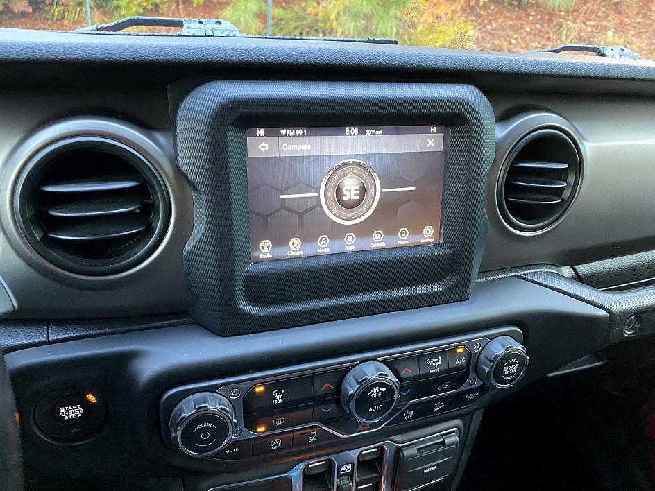 used 2021 Jeep Wrangler Unlimited car, priced at $26,984