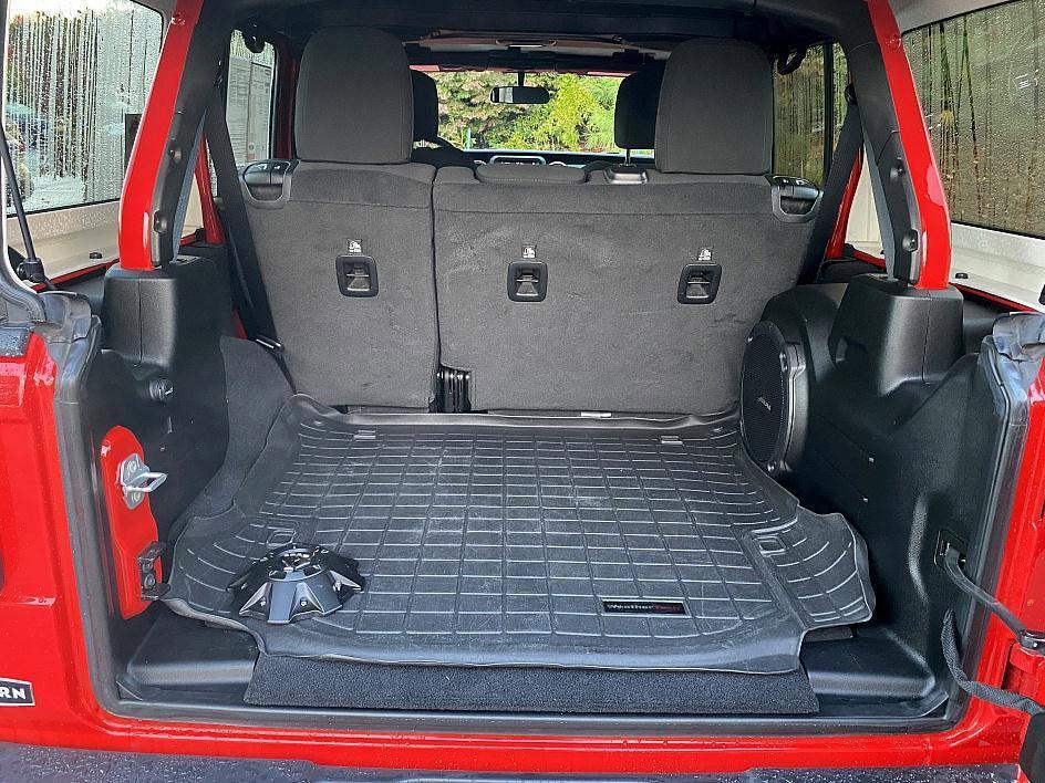 used 2021 Jeep Wrangler Unlimited car, priced at $26,984