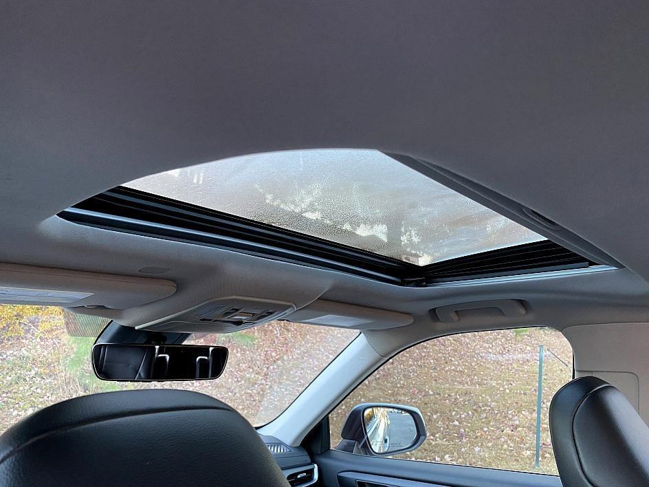 used 2022 Toyota Highlander car, priced at $33,624