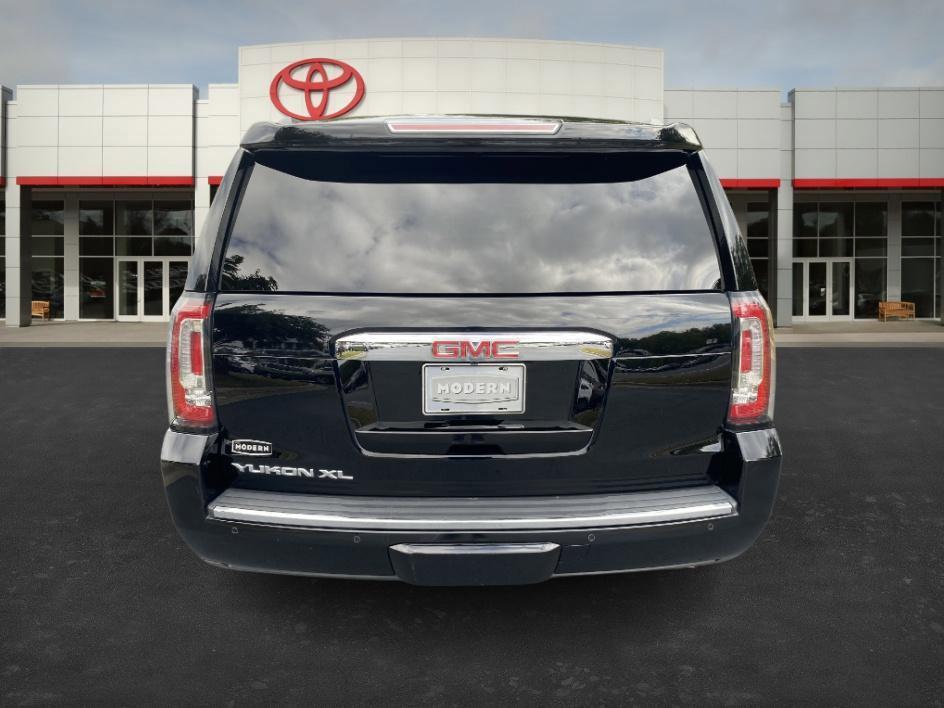 used 2018 GMC Yukon XL car, priced at $22,486