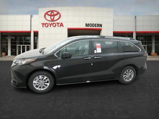 new 2026 Toyota Sienna car, priced at $46,962