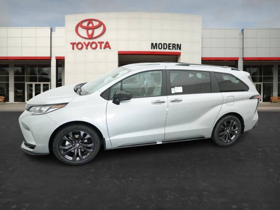 new 2025 Toyota Sienna car, priced at $50,092