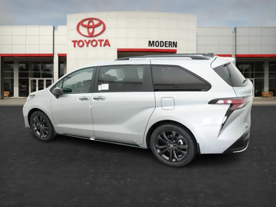 new 2025 Toyota Sienna car, priced at $50,092