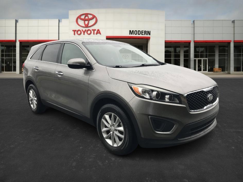 used 2016 Kia Sorento car, priced at $8,329