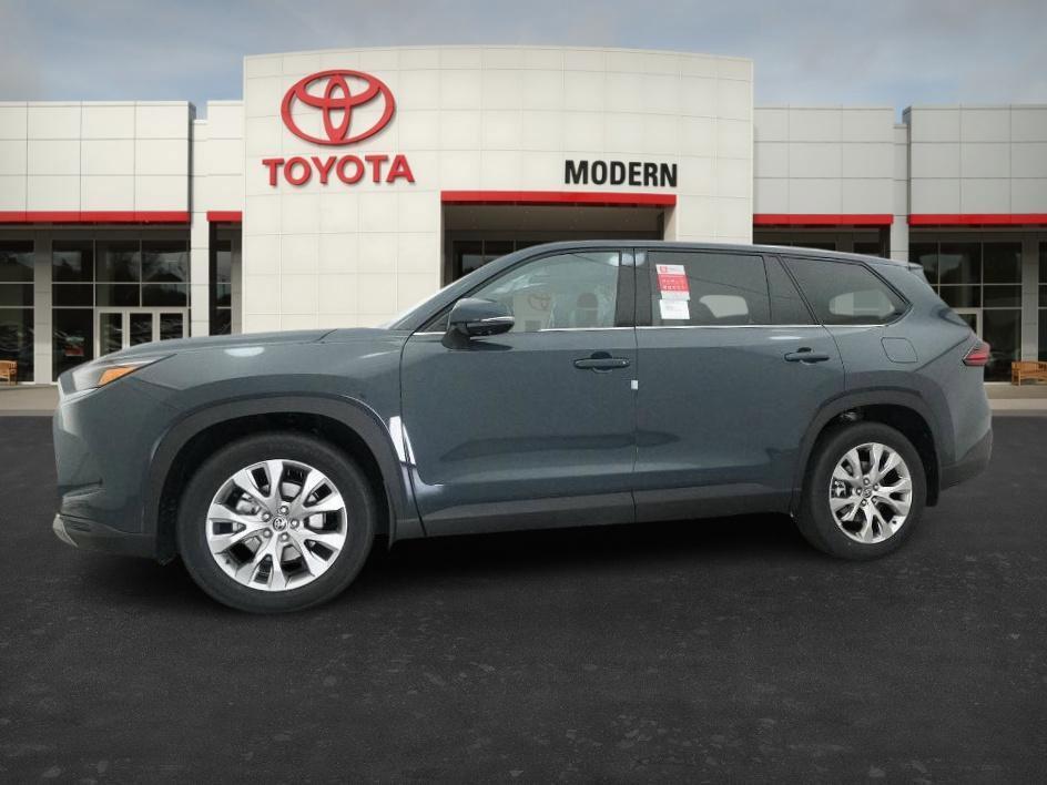 new 2026 Toyota Highlander car, priced at $57,904