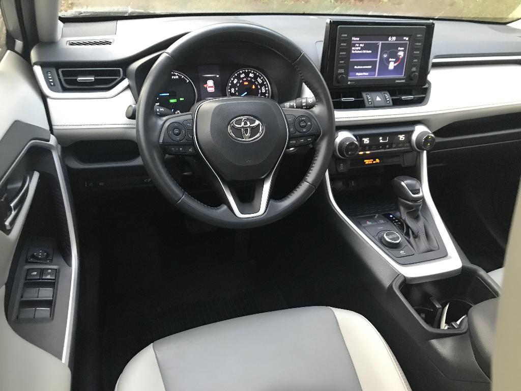 used 2022 Toyota RAV4 Hybrid car, priced at $32,881