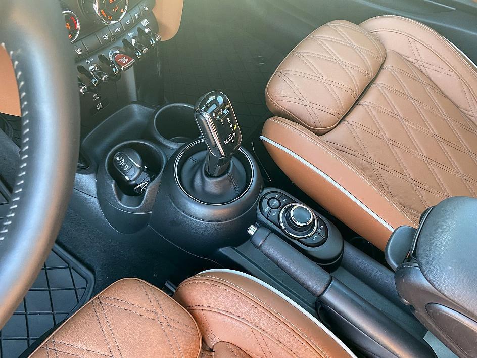 used 2023 MINI Hardtop car, priced at $23,696