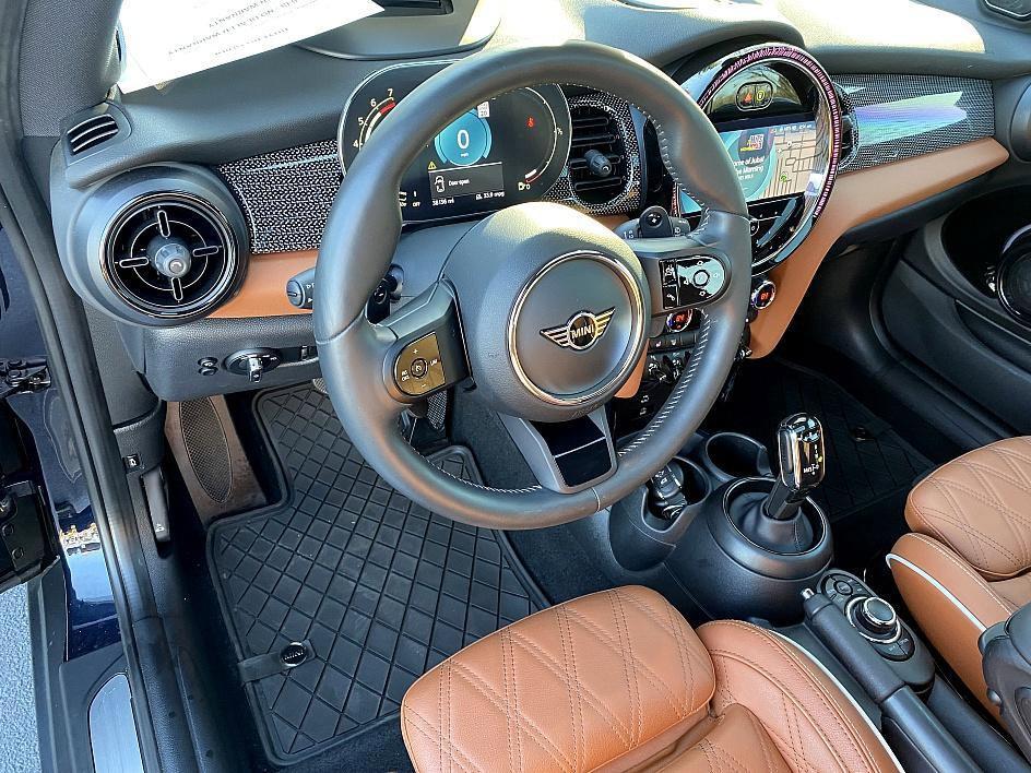 used 2023 MINI Hardtop car, priced at $23,696