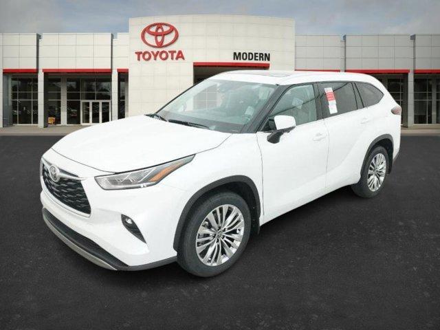 new 2025 Toyota Highlander car, priced at $56,467