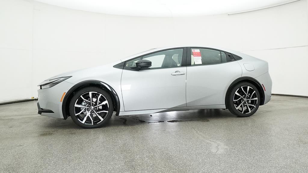new 2025 Toyota Prius Plug-In Hybrid car, priced at $44,117