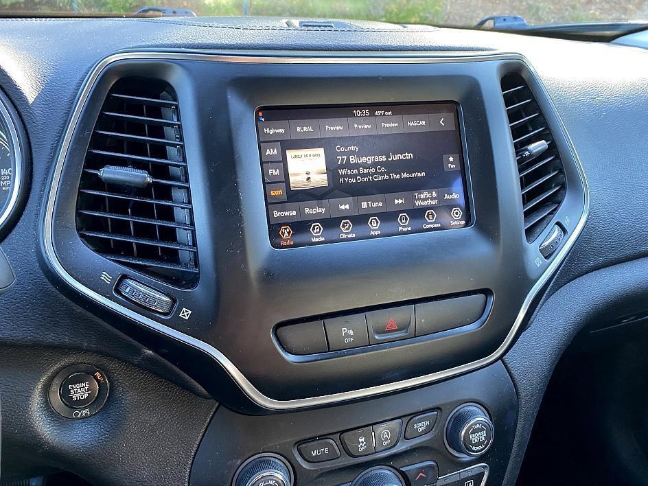 used 2019 Jeep Cherokee car, priced at $14,919