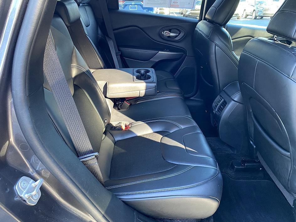 used 2019 Jeep Cherokee car, priced at $14,919