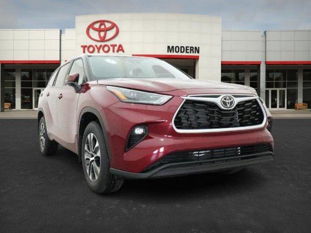 new 2025 Toyota Highlander car, priced at $47,356