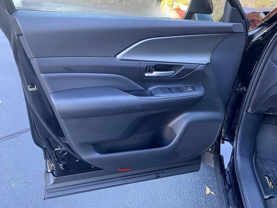 used 2025 Toyota Grand Highlander car, priced at $46,351