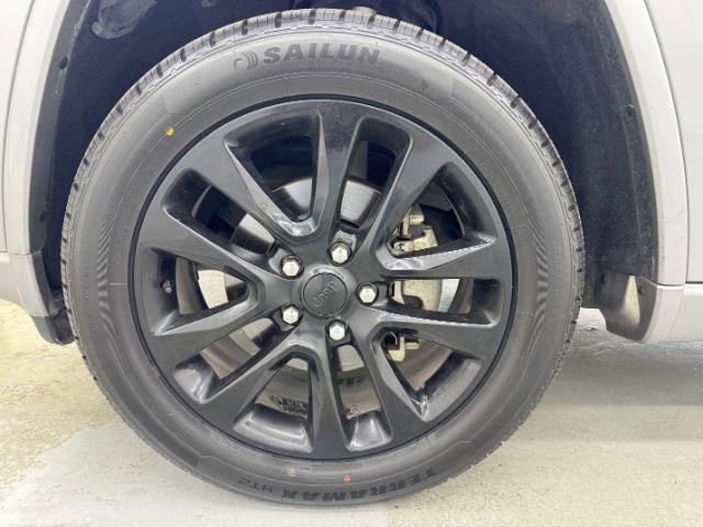 used 2019 Jeep Grand Cherokee car, priced at $25,988