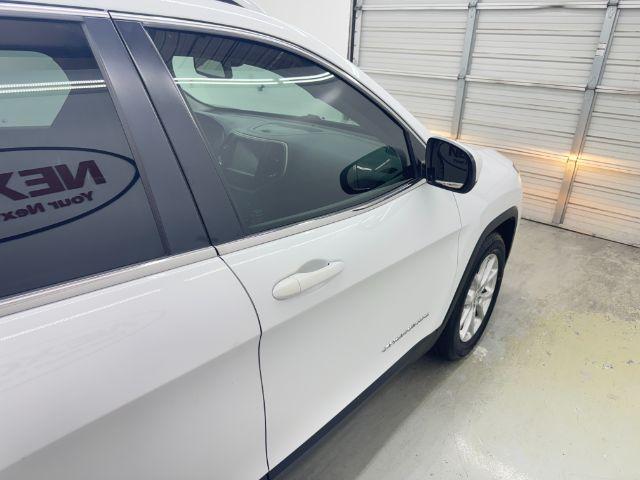 used 2016 Jeep Cherokee car, priced at $15,988