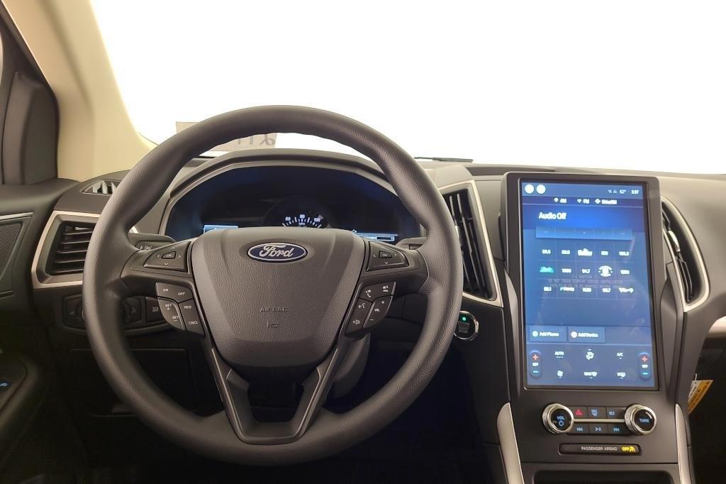 new 2024 Ford Edge car, priced at $35,402