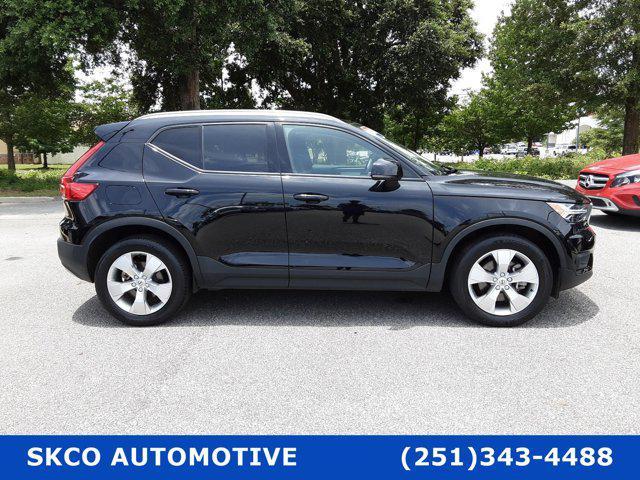 used 2022 Volvo XC40 car, priced at $21,900