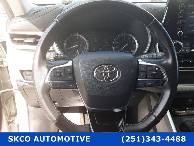 used 2021 Toyota Highlander car, priced at $27,990