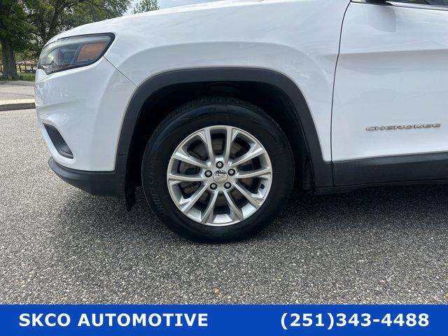 used 2019 Jeep Cherokee car, priced at $13,500