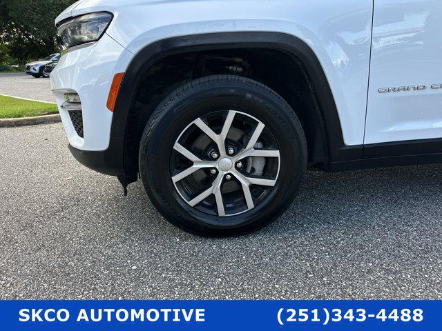 used 2024 Jeep Grand Cherokee car, priced at $35,500